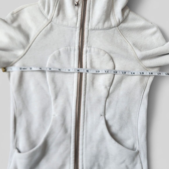 Lululemon Scuba Hoodie Cotton Fleece Heathered White Hooded Sweatshirt Sz 2 - Picture 10 of 15